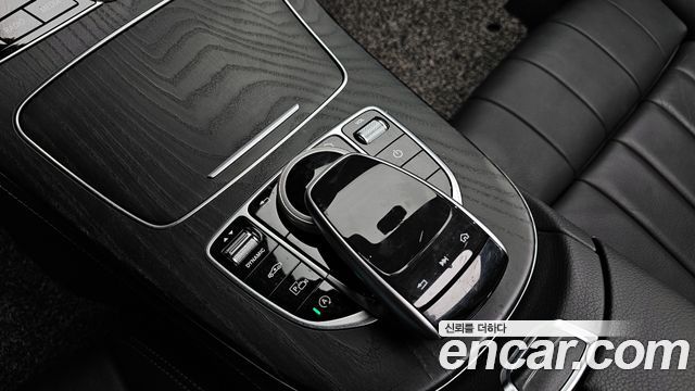 Mercedes-Benz E-Class E220d Coupe
