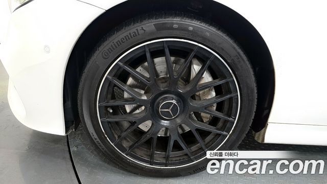 Mercedes-Benz E-Class E400 4MATIC Coupe