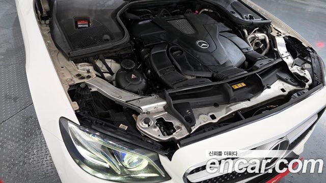 Mercedes-Benz E-Class E400 4MATIC Coupe