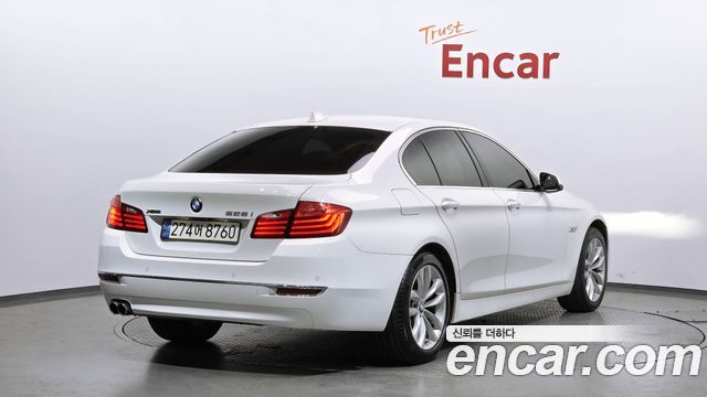 BMW 5-Series 528i xDrive Luxury Plus