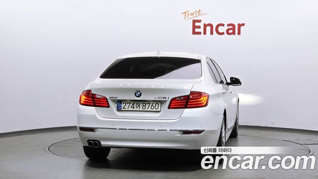 BMW 5-Series 528i xDrive Luxury Plus