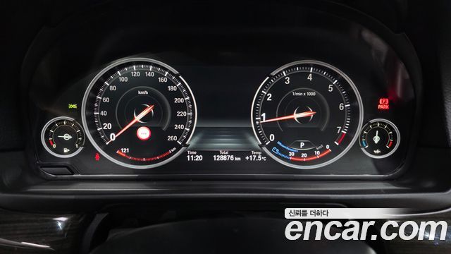 BMW 5-Series 528i xDrive Luxury Plus