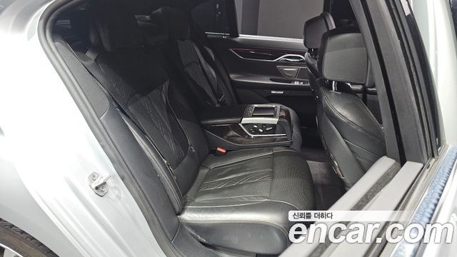 BMW 7-Series 730d xDrive
