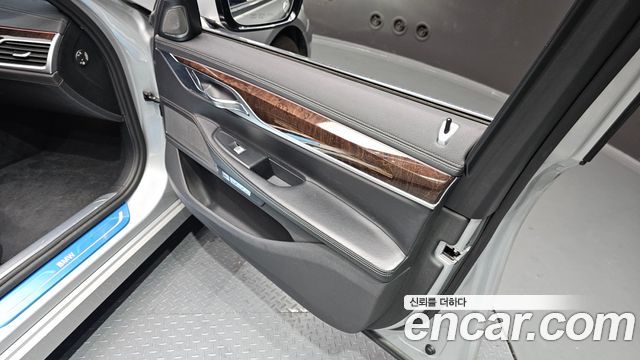 BMW 7-Series 730d xDrive