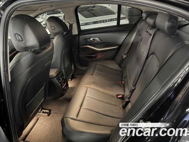BMW 3Series (G20) 320i
