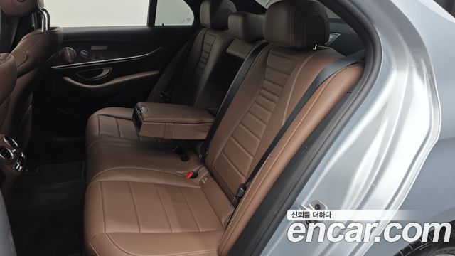 Mercedes-Benz E-Class E350 4MATIC Avantgarde
