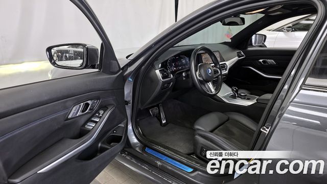 BMW 3-Series 320e M Sports