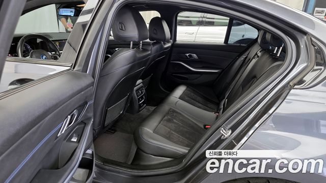 BMW 3-Series 320e M Sports