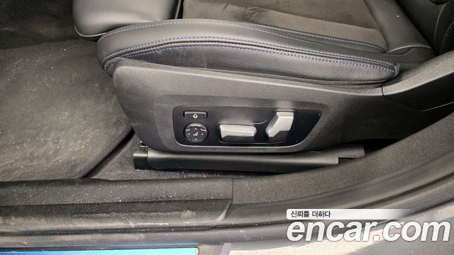 BMW 3-Series 320e M Sports