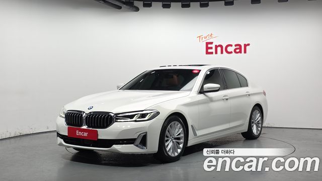 BMW 5-Series 520i Luxury