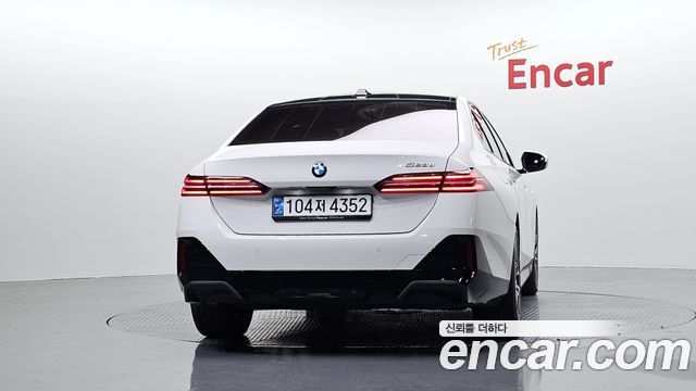 BMW 5-Series 523d M Sport