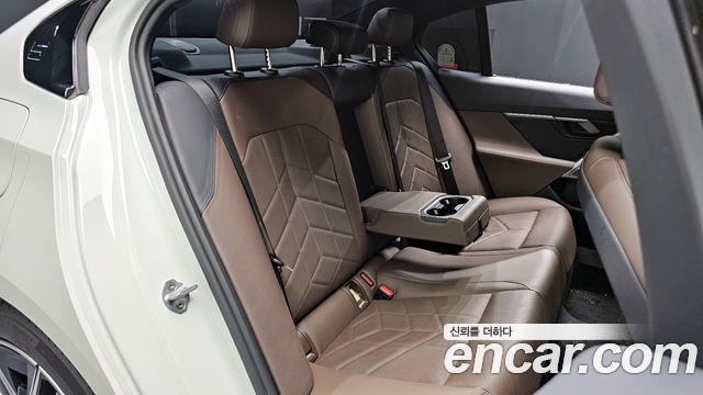 BMW 5-Series 523d M Sport