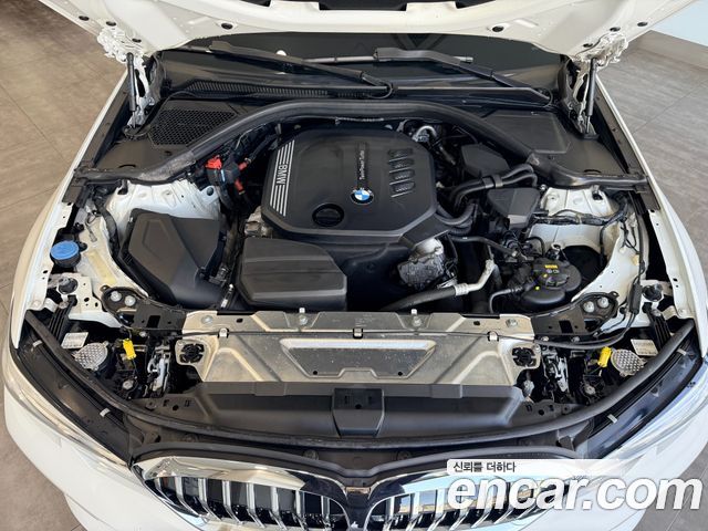 BMW 3-Series 320d Luxury