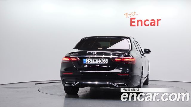 Mercedes-Benz E-Class E220d 4MATIC AMG Line