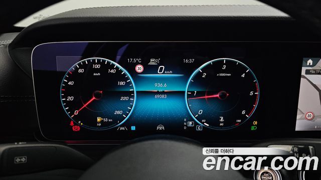 Mercedes-Benz E-Class E220d 4MATIC AMG Line