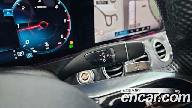 Mercedes-Benz E-Class E220d 4MATIC AMG Line
