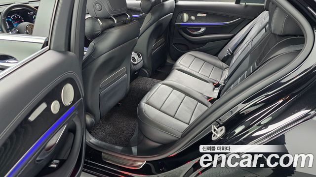 Mercedes-Benz E-Class E220d 4MATIC AMG Line