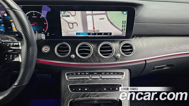 Mercedes-Benz E-Class E220d 4MATIC AMG Line