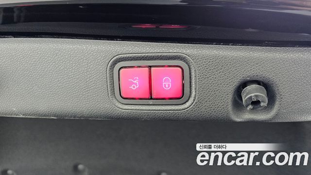 Mercedes-Benz E-Class E220d 4MATIC AMG Line