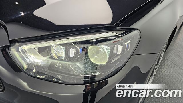 Mercedes-Benz E-Class E220d 4MATIC AMG Line