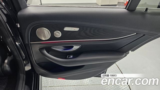 Mercedes-Benz E-Class E220d 4MATIC AMG Line