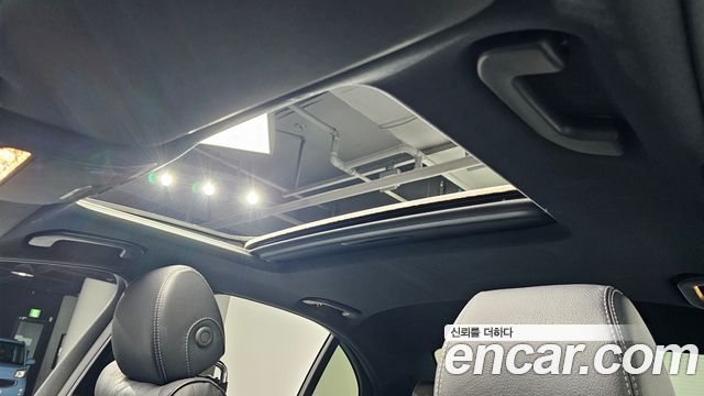 Mercedes-Benz E-Class E220d 4MATIC AMG Line