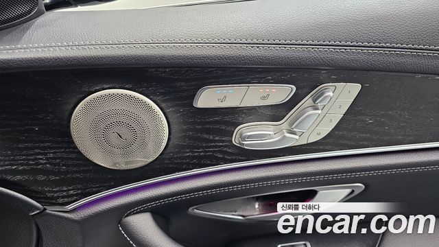 Mercedes-Benz E-Class E220d 4MATIC AMG Line