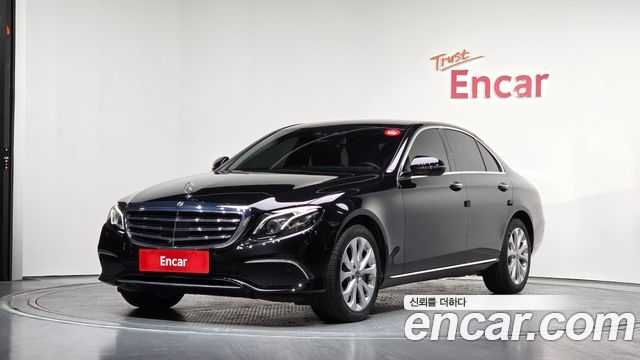 Mercedes-Benz E-Class E300 4MATIC Exclusive