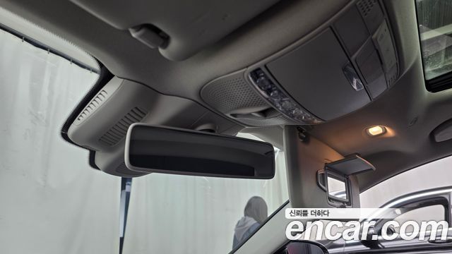 Mercedes-Benz E-Class E300 4MATIC Exclusive