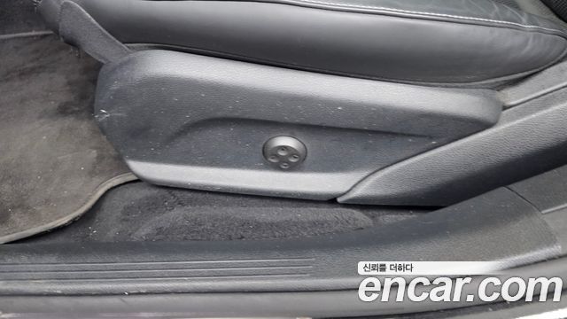 Mercedes-Benz E-Class E300 4MATIC Exclusive