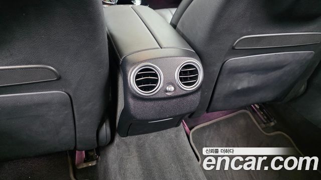 Mercedes-Benz E-Class E300 4MATIC Exclusive