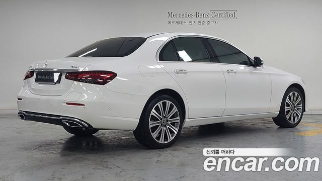 Mercedes-Benz E-Class E300e 4MATIC Exclusive