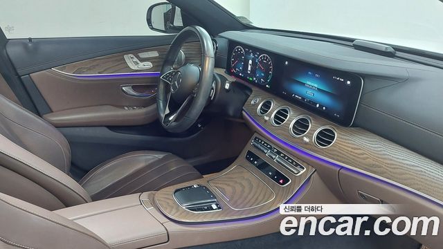 Mercedes-Benz E-Class E300e 4MATIC Exclusive