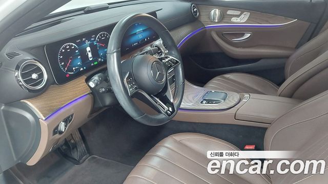 Mercedes-Benz E-Class E300e 4MATIC Exclusive