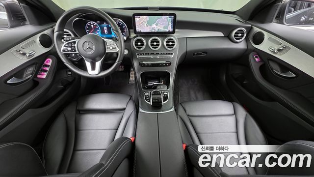 Mercedes-Benz C-Class C200 AMG Line