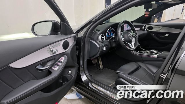 Mercedes-Benz C-Class C200 AMG Line