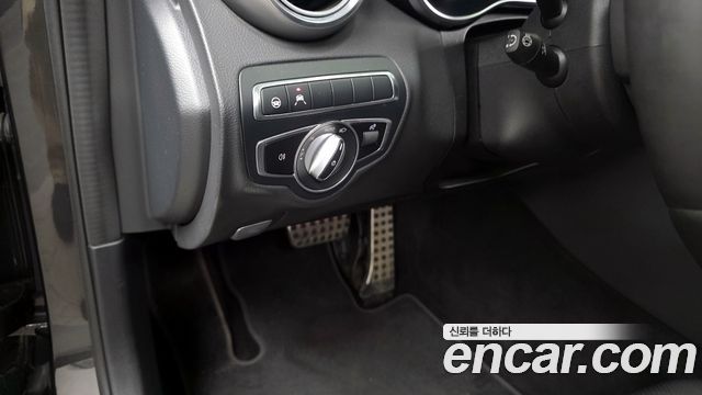 Mercedes-Benz C-Class C200 AMG Line