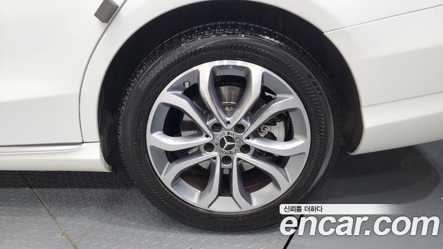 Mercedes-Benz C-Class C220 d Avantgarde