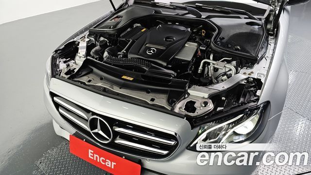 Mercedes-Benz E-Class E250 Avantgarde