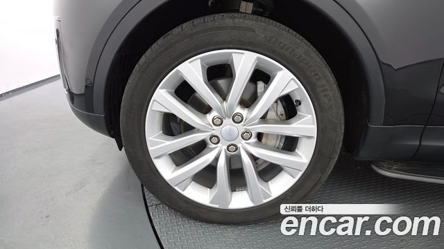 Land Rover Discovery D250 SE