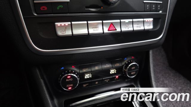 Mercedes-Benz CLA-Class CLA250 4MATIC AMG Line