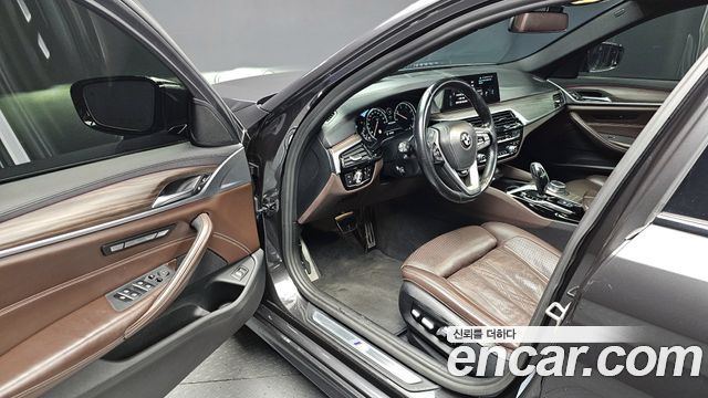 BMW 5-Series 520d M Sport Package Plus