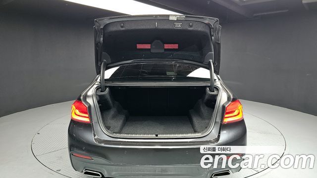 BMW 5-Series 520d M Sport Package Plus