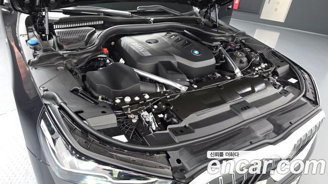 BMW 5-Series 530i xDrive M Sport