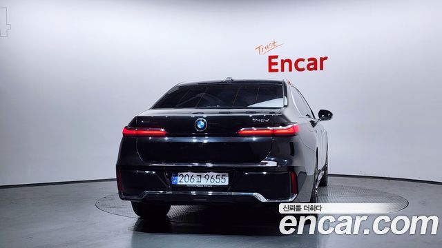 BMW 7-Series 740d xDrive M Sport