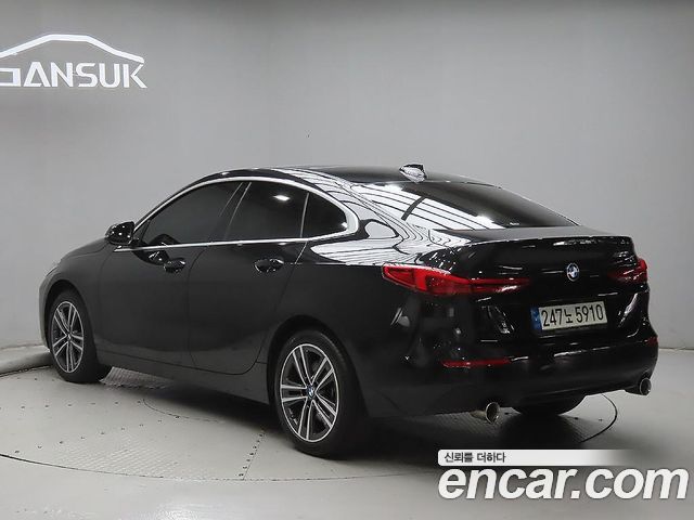 BMW 2-Series 220i Advantage