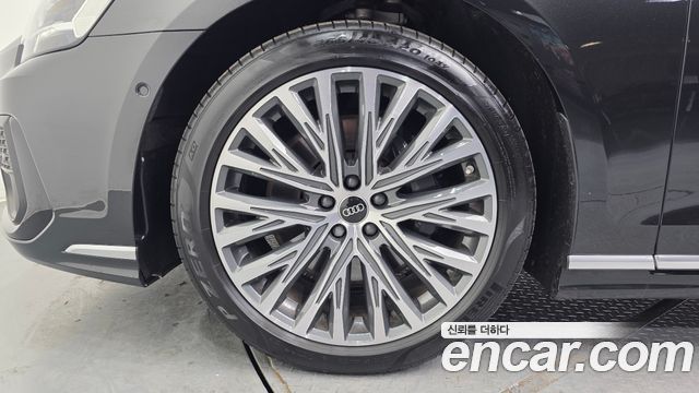Audi A8 55 TFSI Quattro Premium LWB