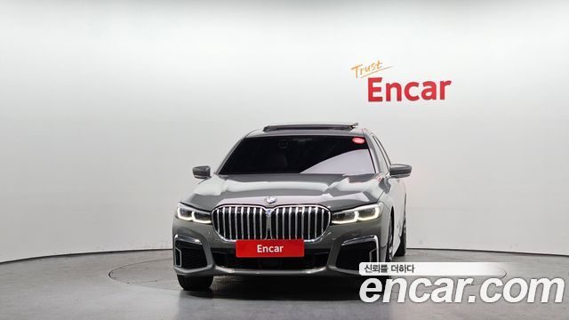BMW 7-Series 740Li xDrive M Sport Package