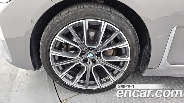 BMW 7-Series 740Li xDrive M Sport Package