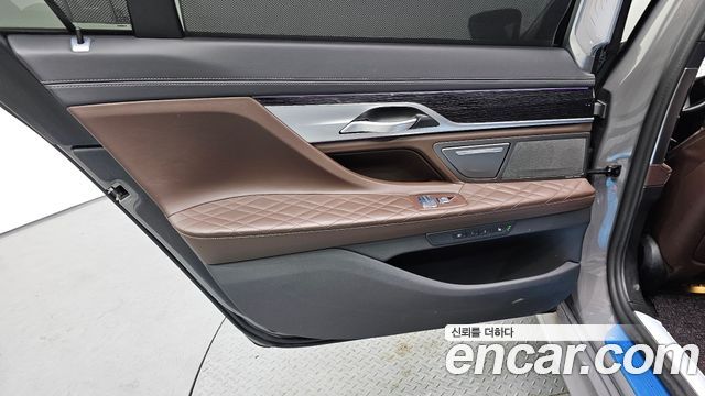 BMW 7-Series 740Li xDrive M Sport Package